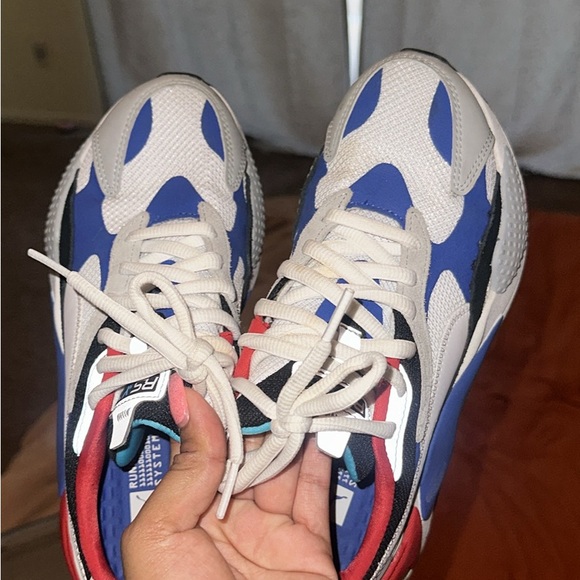 PUMAS LIKE NEW - Picture 3 of 3